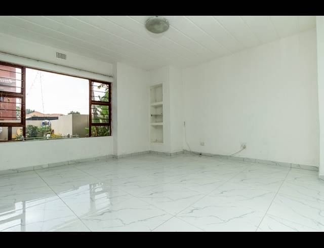 3 BEDROOM APARTMENT RENTED IN MORNINGSIDE